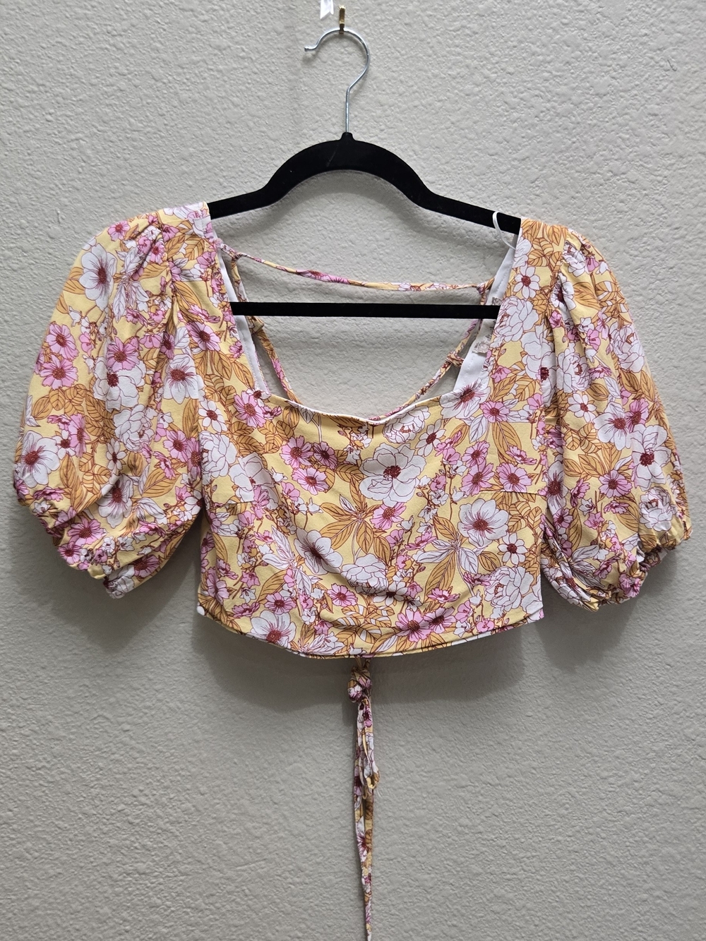 Floral Puff-Sleeve Crop Top in Yellow and Pink - Women